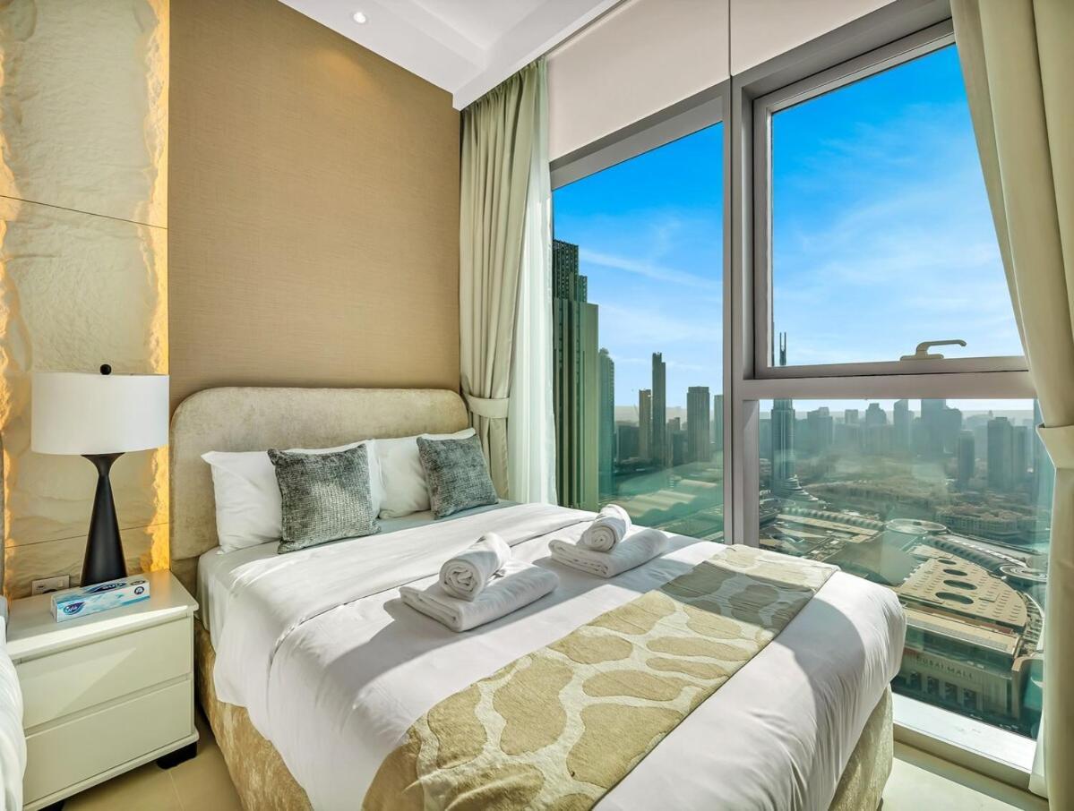 Royal Vista At Downtown Views Ii - Downtown & Burj Khalifa Views - Brand New Luxury 4br Appartement Dubaï