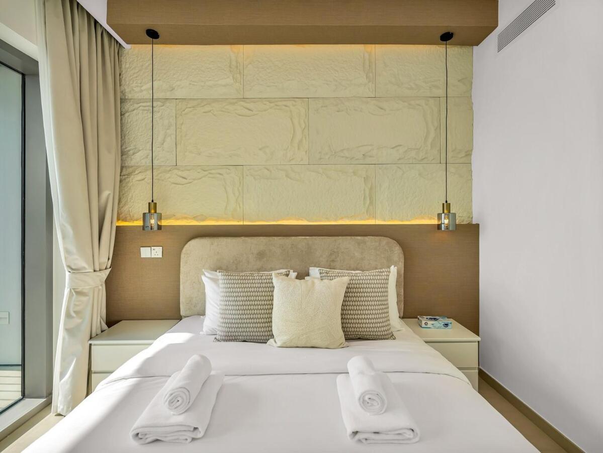 Royal Vista At Downtown Views Ii - Downtown & Burj Khalifa Views - Brand New Luxury 4br Appartement *