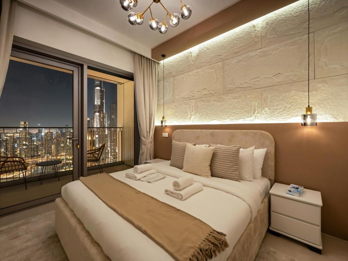 Royal Vista At Downtown Views Ii - Downtown & Burj Khalifa Views - Brand New Luxury 4br Dubaï